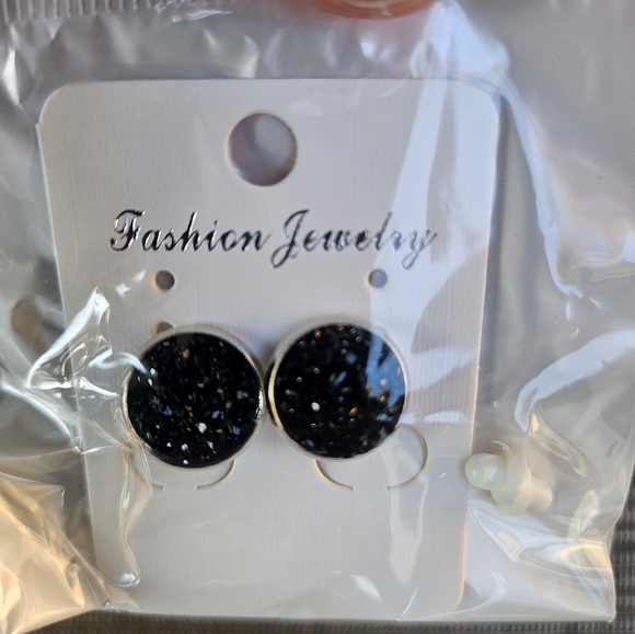 Brand New Clip Earrings -Drusy Quartz style earrings - Picture 7 of 8